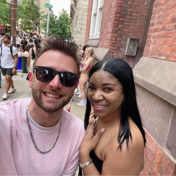 Like this listing for shows! - Picture 11 of 16